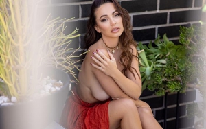 Abigail Mac Main Image
